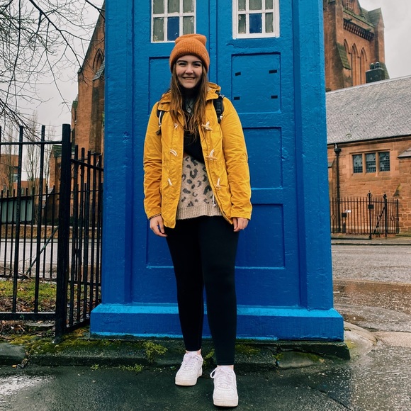 Meet the Posher - Grad School Gal - Picture 1 of 1